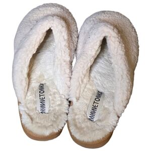 Minnetonka Faux Fur Lined Slip-On Slippers Women’s Size 8 M Cozy Indoor Shoes